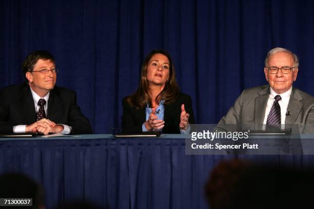 Warren Buffett attends a news conference with Bill and Melinda Gates June 26, 2006 where Buffett spoke about his financial gift to the Bill and...