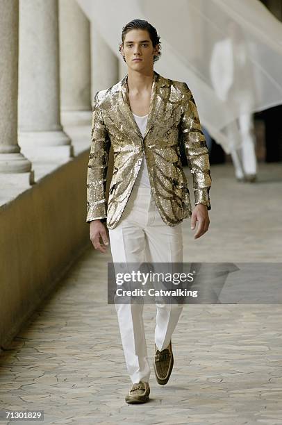 Model walks down the runway at the Alexander McQueen show as part of Milan Menswear Spring/Summer 2007 Collections on June 26, 2006 in Milan, Italy.