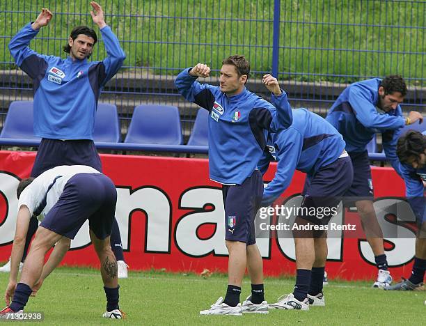 Francesco Totti exercises during an Italy National Football Team training on June 27, 2006 in Duisburg, Germany.