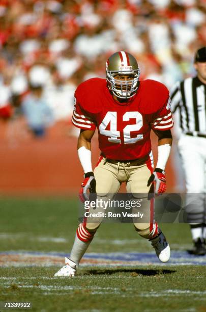 Safety Ronnie Lott of the San Francisco 49ers defends in an undated photo during a game at Candlestick Park in San Francisco, California. Lott played...