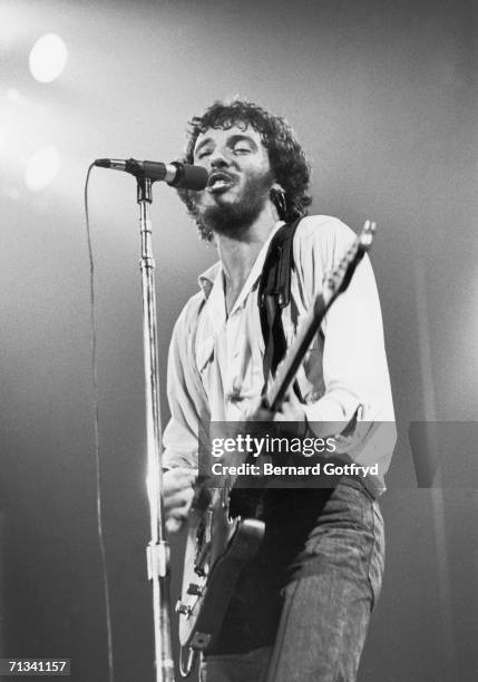 Springsteen 1975 26,560 Show Bruce Springsteen Stock Photos, High-Res Pictures, and ...