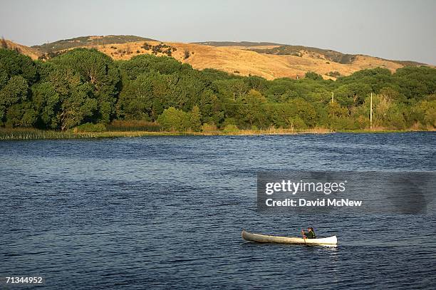 Lake Elizabeth, a ''sag pond'' resulting from water coming to the surface through the San Andreas Fault, on June 30, 2006 west of Palmdale,...