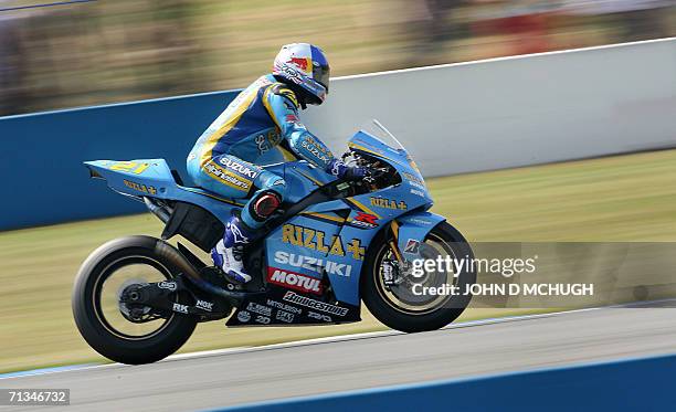 Suzuki Rizla Racing Motogp 2006 Photos and Premium High Res Pictures - Getty Images