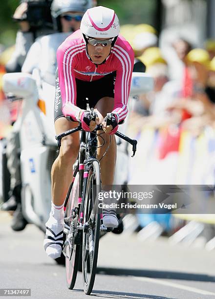 Andreas Kloeden of Germany and T-Mobile in action during the prologue of the 93st Tour de France on July 1, 2006 in Strasbourg, France.