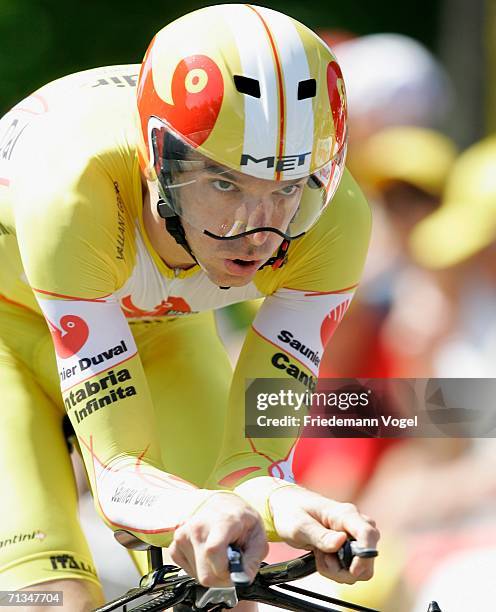 David Millar of Great Britain and the Saunier Duval Team in action during the prologue of the 93st Tour de France on July 1, 2006 in Strasbourg,...