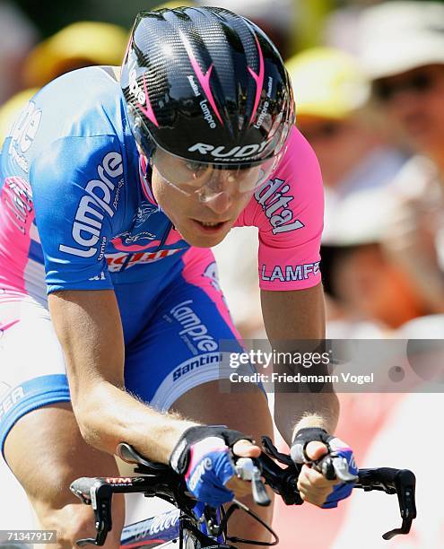 Damiano Cunego of Italy and the Lampre Team in action during the prologue of the 93st Tour de France on July 1, 2006 in Strasbourg, France.