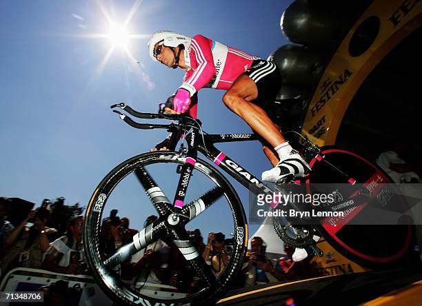 Andreas Kloden of Germany and T Mobile Team in action at the start of France and Credit Agricole in action at the start the Tour de France Prologue...