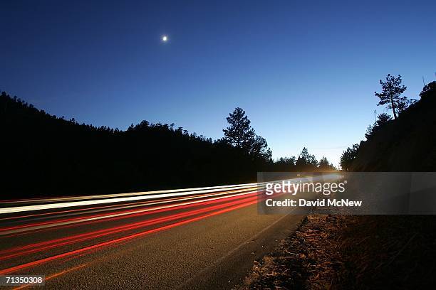 Traffic along the San Andreas Fault on Highway 2 near Jackson Lake in the Angeles National Forest on June 30, 2006 west of Wrightwood, California....