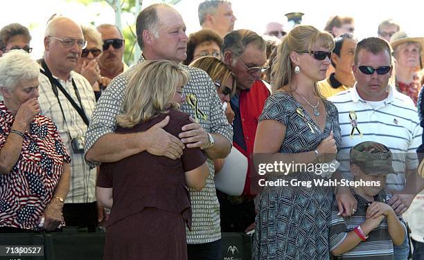 Public Memorial Service Held For Oregon Soldier Killed In Iraq Photos ...