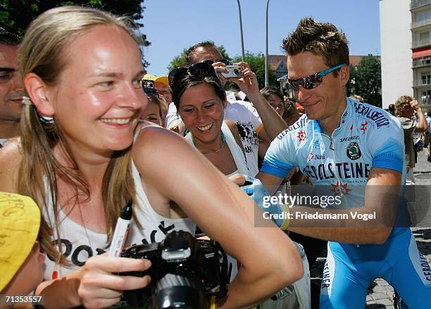 Sebastian Lang of Germany and Team Gerolsteiner sing a shirt before Stage 1 of the 93rd Tour de France between Strasbourg and Strasbourg on July 2,...