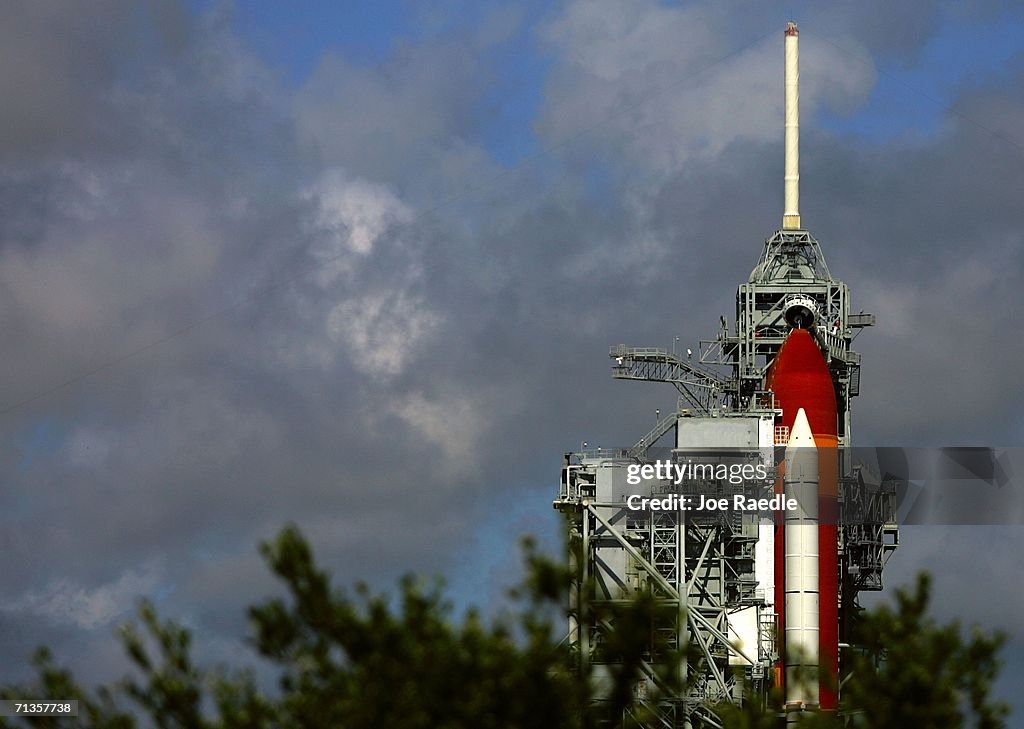 Crack In Space Shuttle Foam May Delay Launch
