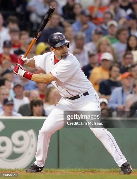 Mike Lowell of the Boston Red Sox bats against the New York Mets on June 29, 2006 at Fenway Park in Boston, Massachusetts.