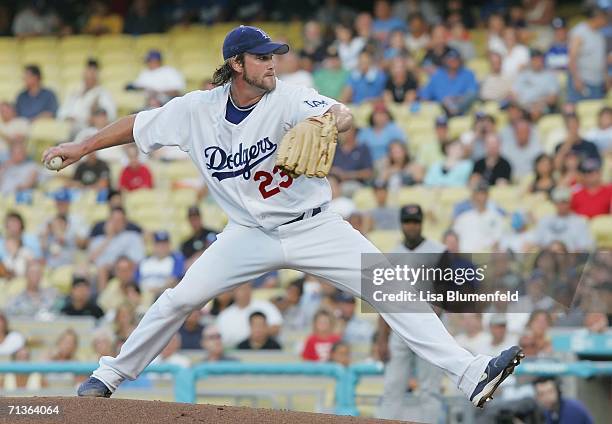 Derek Lowe of the Los Angeles Dodgers pitches in the second inning against the Arizona Diamondbacks on July 3, 2006 at Dodger Stadium in Los Angeles,...