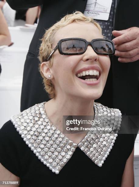 Australian singer Kylie Minogue attends the Chanel Fashion show, during Paris Fashion Week Fall-Winter 2006/07 on July 6, 2006 in Paris, France.