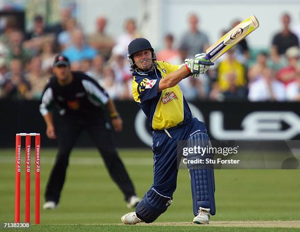 Gloucestershire batsman Ian Harvey square cuts a ball to the boundary during the Twenty20 game between Worcestershire and Gloucestershire at New Road...
