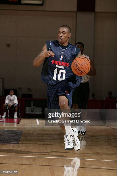 Will Blalock of the Detroit Pistons drives against the Washington Wizards during the 2006 Toshiba Vegas Summer League on July 8, 2006 at the Cox...
