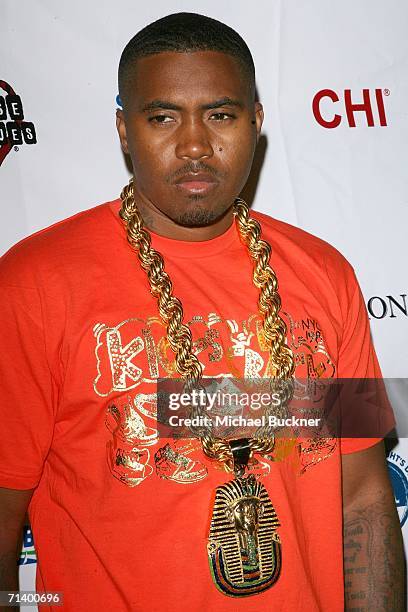 Rapper Nas arrives at A Midsummer Night's Glam Jam at the House of Blues Sunset on July 8, 2006 in Los Angeles, California.