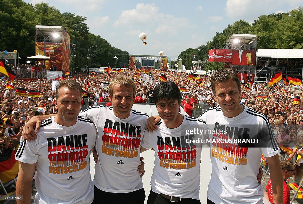 (L-R) Germany's goalkeeper's trainer And