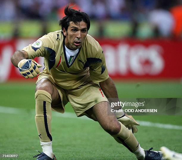 Gianluigi Buffon 2006 World Cup Photos And Premium High Res Pictures gianluigi-buffon-2006-world-cup-photos-and-premium-high-res-pictures