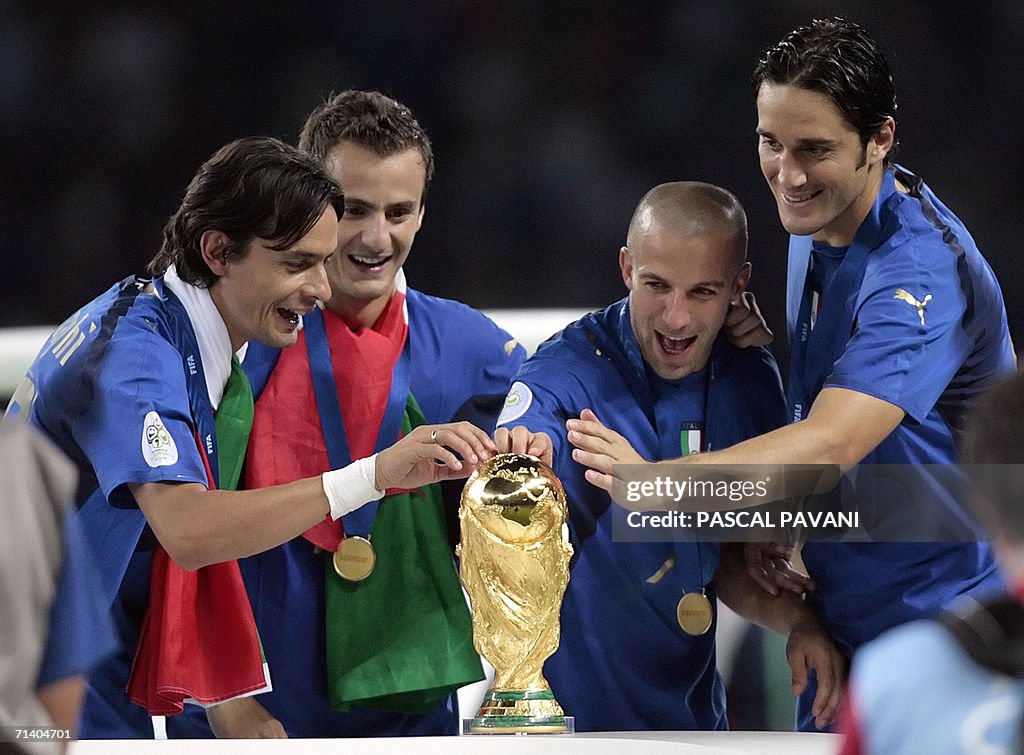 (From L) Italian forward Filippo Inzaghi
