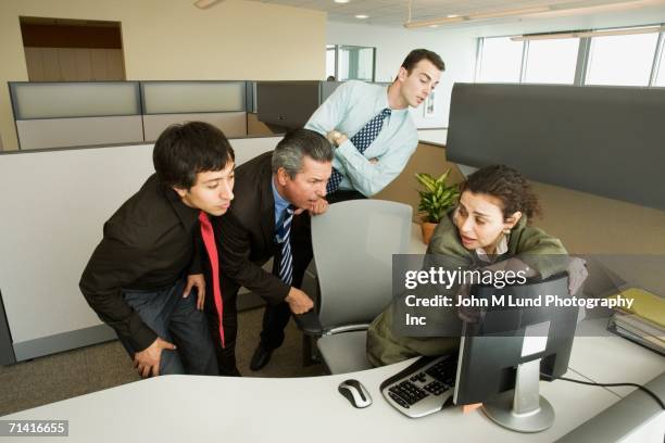 Woman Head Over Computer Screen 113 Woman Peering Over Computer Stock Photos, High-Res Pictures, and ...