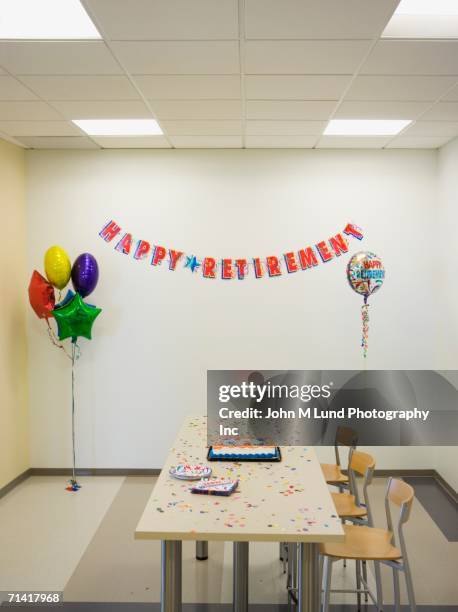 room decorated for an office retirement party - party office stock pictures, royalty-free photos & images