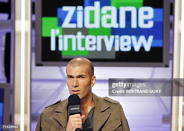 Boulogne-Billancourt, FRANCE: French football team midfielder and captain Zinedine Zidane gives an interview on French television channel Canal Plus...