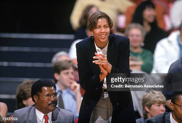 Head coach Cheryl Miller of the USC Trojans Ladies instructs courtside during a 1993 season game.
