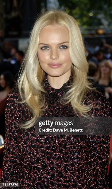 Actress Kate Bosworth arrives at the UK premiere of "Superman Returns" at Odeon Leicester Square on July 13, 2006 in London, England.
