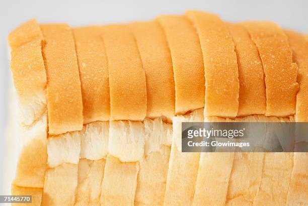 close-up of sliced bread - white bread stockfoto's en -beelden