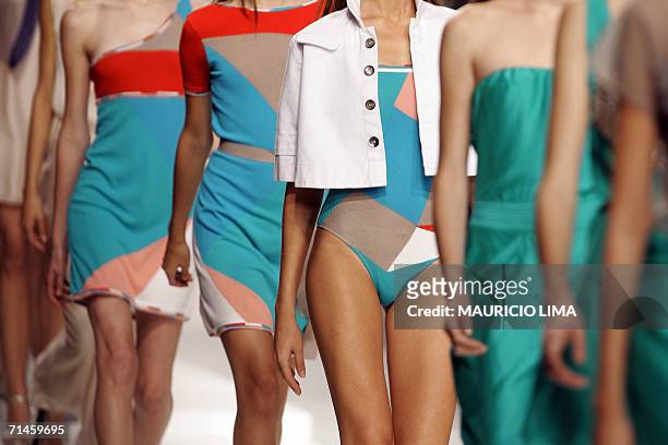 Models presents outfits by Patachou during 2007 Spring-Summer collection of Sao Paulo Fashion Week, in Sao Paulo, Brazil, 16 July 2006. AFP...