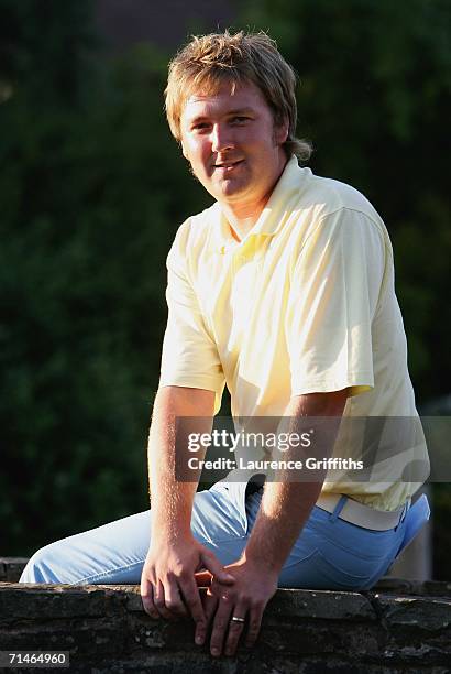 Warren Allcroft pose after his 3rd place in the Gulf Air International match on July 17, 2006 at Birchwood Golf Course in Warrington, England.