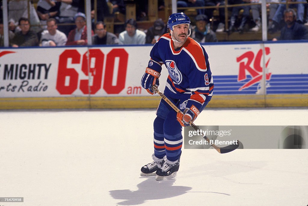 Glenn Anderson On The Ice