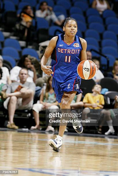 Kedra Holland-Corn of the Detroit Shock moves the ball against the Minnesota Lynx on July 7, 2006 at the Target Center in Minneapolis, Minnesota....