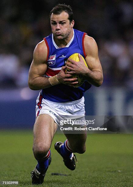 Brad Johnson of the Bulldogs in action during the round 16 AFL match between the Geelong Cats and the Western Bulldogs at the Telstra Dome July 23,...