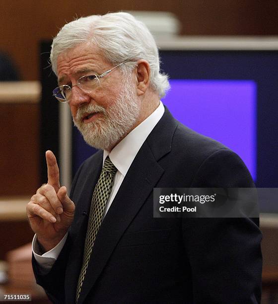 Defense attorney George Parnham addresses the jury during closing arguments in Andrea Yates' retrial July 24, 2006 in Houston, Texas. Yates' 2002...