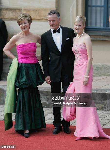 German actress Caroline Reiber and her husband Dr. Luitpold Maier arrive for the opening performance of Richard Wagner's "Der fliegende Hollaender",...