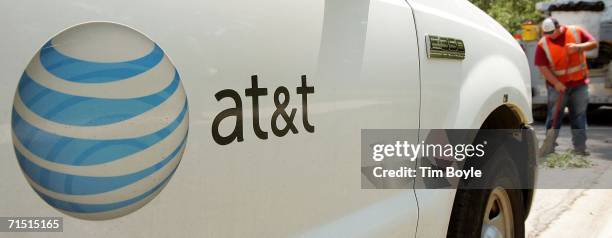 An AT&T logo is displayed on an AT&T truck July 25, 2006 in Park Ridge, Illinois. ATAT&T announced July 25 that its profits climbed 81 percent with...