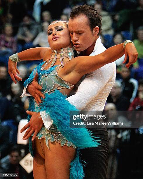 Lauren McFarlane and Michael Hemera compete in the 2006 FATD National Capital Dancesport Championships June 25, 2006 in Canberra, Australia....