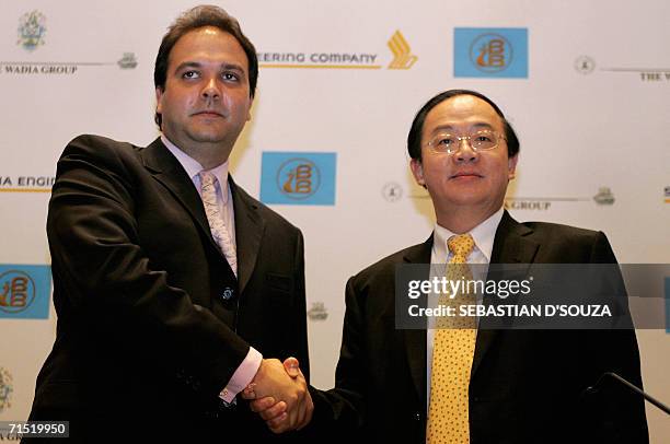 Forcheerman Sign Sia Engineering Company Photos and Premium High Res Pictures - Getty Images