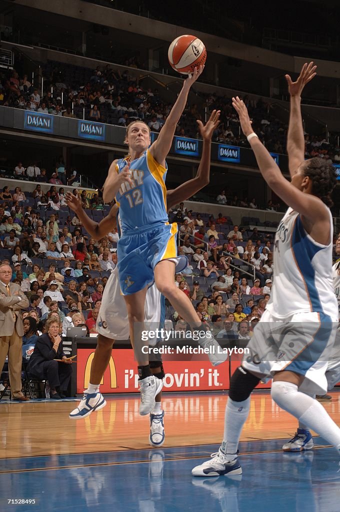 Chicago Sky v Washington Mystics