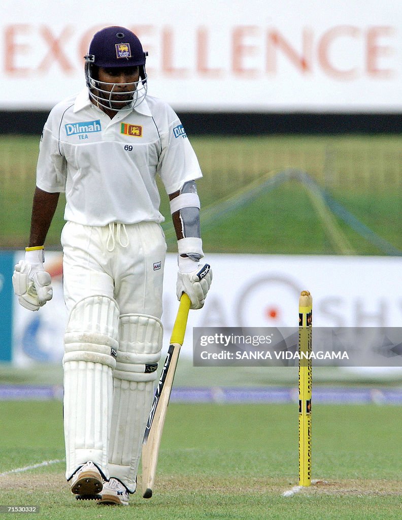 Sri Lankan cricket captain Mahela Jayawa