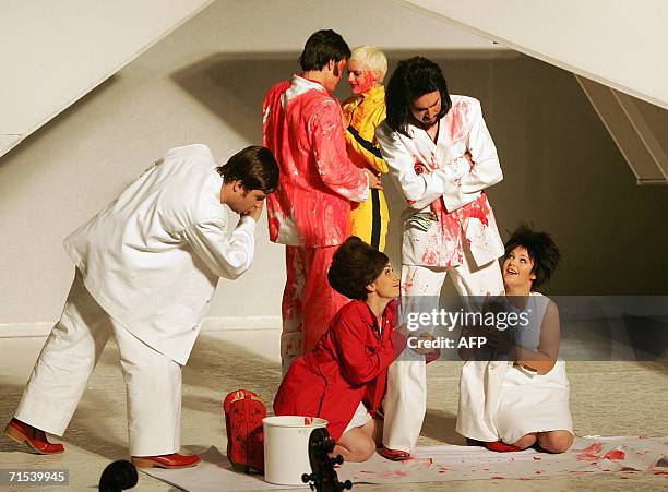 Jeremy Ovenden in the role of Fracasso, Marina Comparato as Giacinta, Josef Wagner as Don Cassandro, Silvia Moi as Ninetta, Matthias Klink as Don...