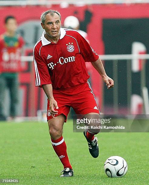 Felix Magath of Bayern Munich in action during the friendly match between Urawa Red Diamonds All Stars and Bayern Munich All Stars on July 31, 2006...