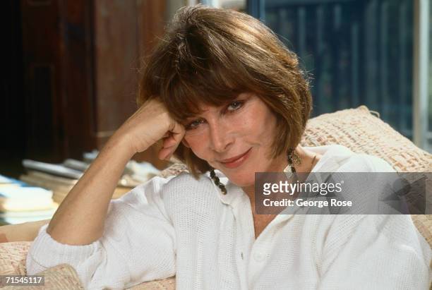 Academy Award-winning actress Lee Grant poses during a 1989 Los Angeles, California, photo portrait session. Grant, who also starred on Broadway and...