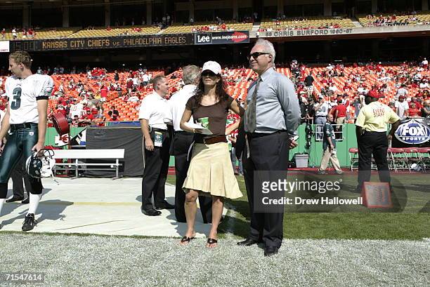 Owner Jeffrey Lurie and his wife Christina Weiss Lurie of the Philadelphia Eagles stand on the sideline on October 2, 2005 at Arrowhead Stadium in...