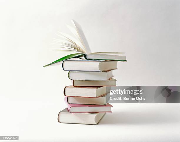 stack of books - pile of books white background stockfoto's en -beelden