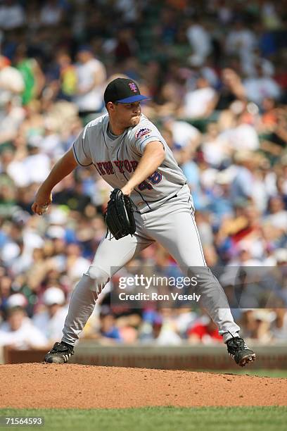 Aaron Heilman of the New York Mets pitches during the game against the Chicago Cubs at Wrigley Field in Chicago, Illinois on July 14, 2006. The Mets...