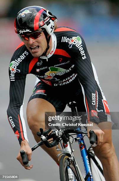 Vicente Mimo Reynes of Spain of Caisse d'Epargne-Illes Baleares Team in action during the Prologue of the Deutschland Tour on August 1, 2006 in...