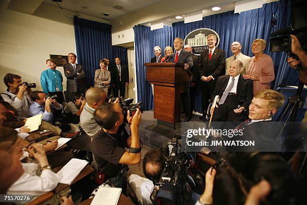 Washington, UNITED STATES: US President George W. Bush addresses the press during the final press briefing in the James Brady Press Briefing Room at...